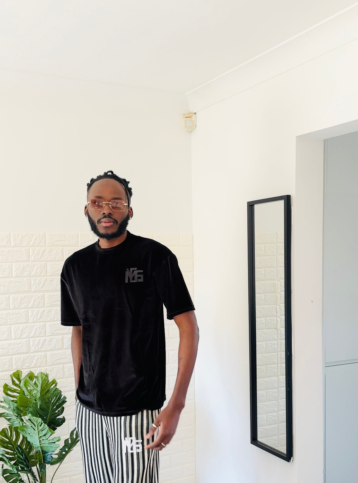 Casual velvet embroidered MynS Tee-Shirt for men